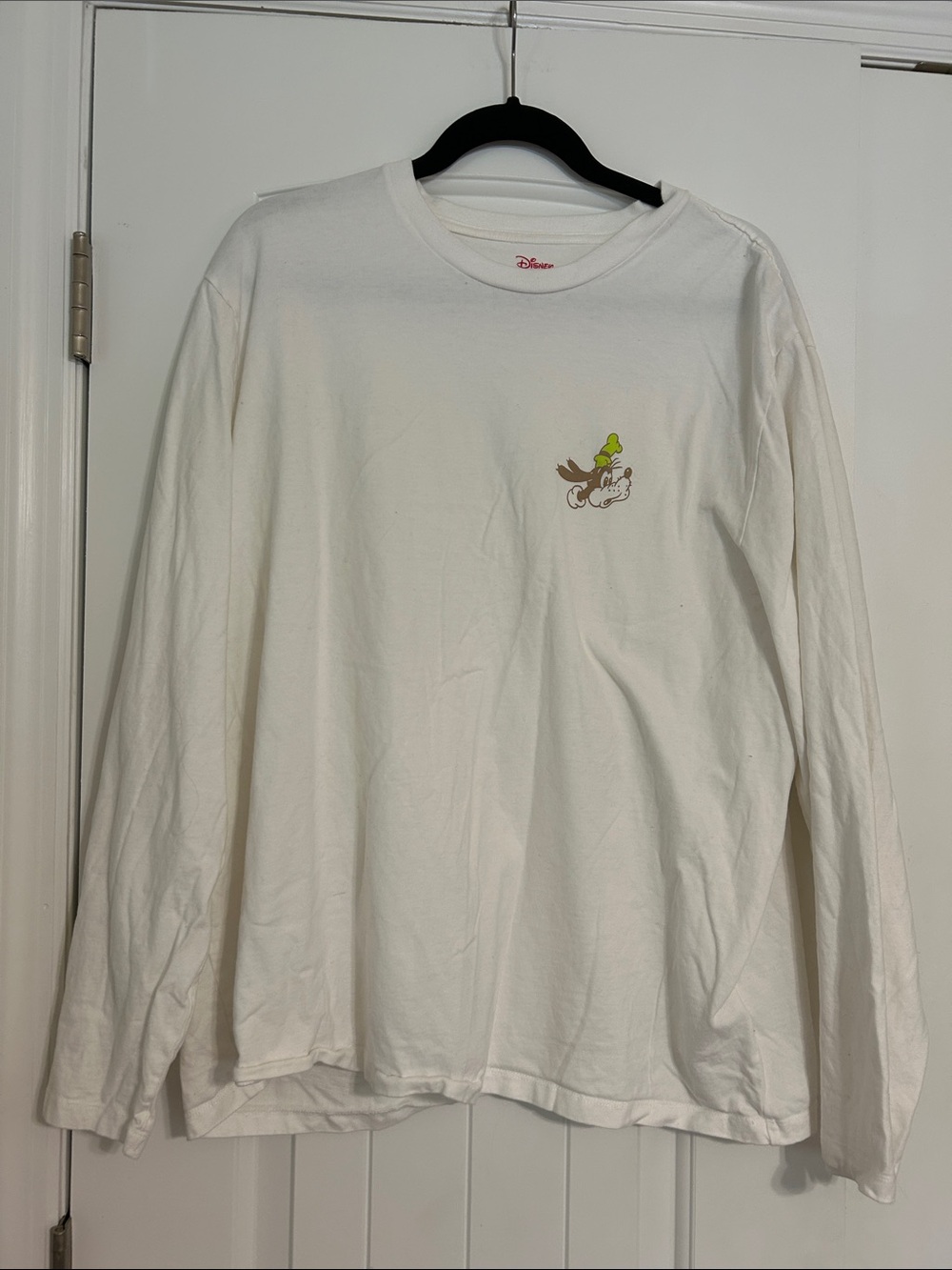 Disney White Long Sleeve Tee with Small Goofy